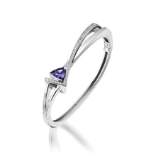 Load image into Gallery viewer, Women's 14 karat White Gold Pinnacle Tanzanite and Diamond Bracelet