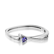 Load image into Gallery viewer, Women's 14 karat White Gold Pinnacle Tanzanite and Diamond Bracelet